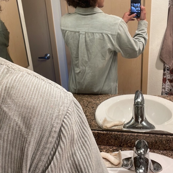 Carhartt WIP corduroy button up shirt - Picture 2 of 8